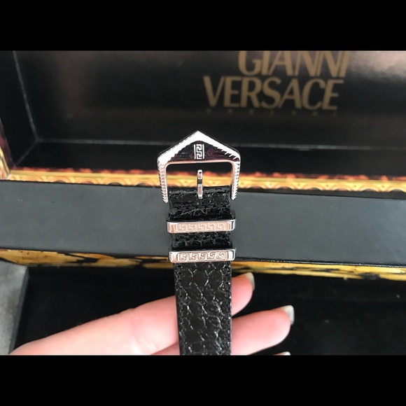 Versace - Picture 8 of 8